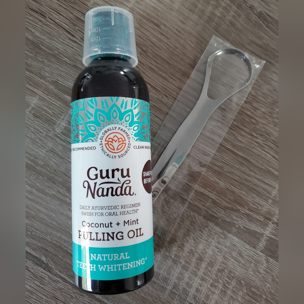NEW In Box - Coconut + Mint Pulling Oil